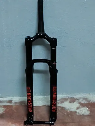 Horquilla Rock Shox Revelation 29 carrera 160 mm
