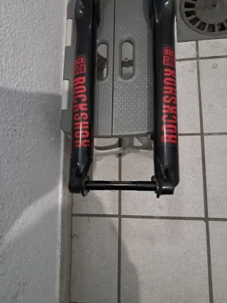 Horquilla Rock Shox  36 - 29 pulg.