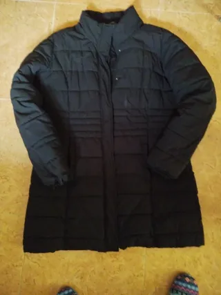 Chaqueta plumífero mujer negra