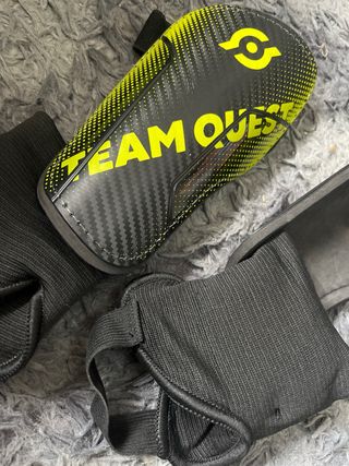 Espinilleras de fútbol TEAM QUEST