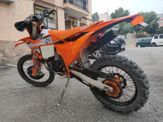 Moto KTM Enduro Edición Exclusiva Hardenduro 2024