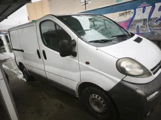 Opel Vivaro 2005