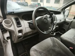 Opel Vivaro 2005