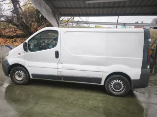 Opel Vivaro 2005