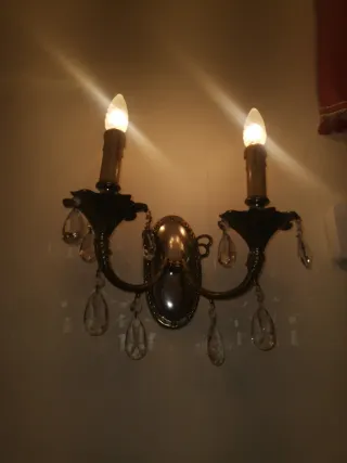 Apliques de pared dorados con cristales