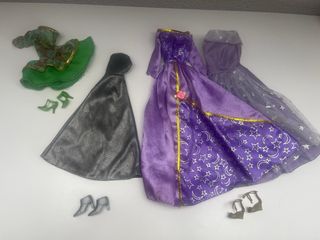 Barbie Sirena Morada con Cola Brillante