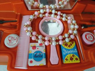 2 juguetes años 70 cosmetik lissy y tocador Magda