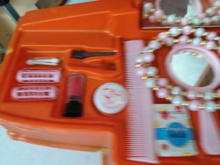 2 juguetes años 70 cosmetik lissy y tocador Magda