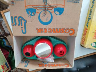 2 juguetes años 70 cosmetik lissy y tocador Magda