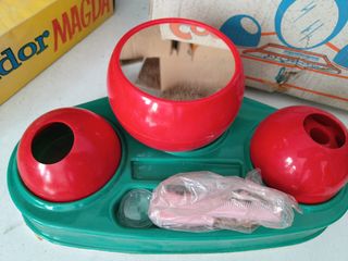 2 juguetes años 70 cosmetik lissy y tocador Magda