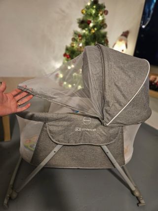 Minicuna Kinderkraft con mosquitera y colchón