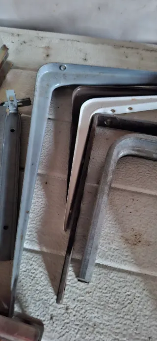 Staffe per mensole in metallo