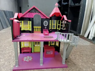 CASA DE MUÑECAS