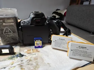 Cámara Canon EOS 700D