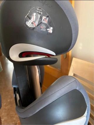 Seggiolino auto Cybex grigio