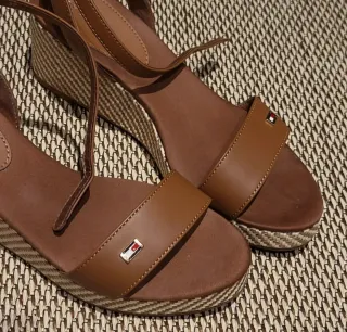 Sandalias Tommy Hilfiger Marrones