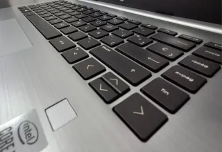 HP 340 G7 Intel Core i5 10ª Gen 256GB SSD 8GB RAM