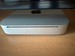 Mac Mini 2010 8GB RAM SSD 512GB Lector