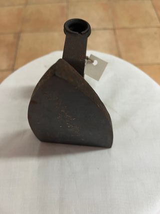 Plancha de hierro antigua