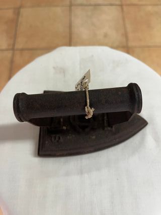Plancha de hierro antigua