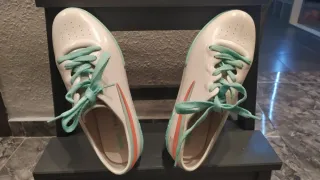 Zapatillas Fila Mujer Blancas y Turquesa