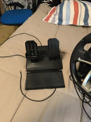 Volante PS4/PS3 con Pedales