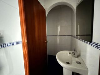 Nave industrial en venta en Loja