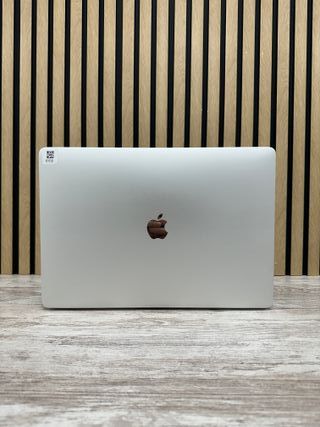 MacBook Pro 15'' 2019 i7 16GB 256GB SSD