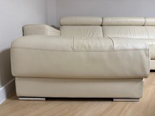 Divano e poltrona in pelle Delta Salotti