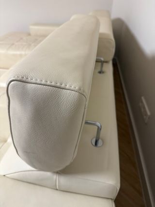 Divano e poltrona in pelle Delta Salotti