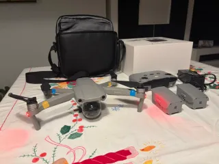 Dron DJI Mavic Air 2 Fly More Combo