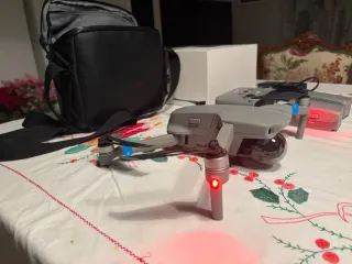 Dron DJI Mavic Air 2 Fly More Combo