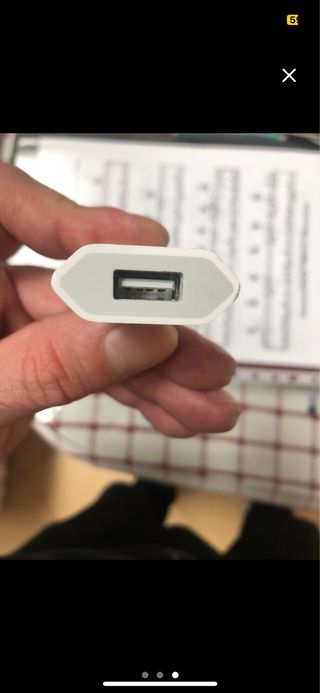 Cargador original Apple iPhone