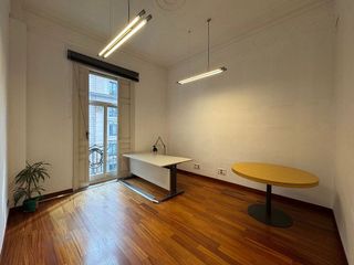 Oficina en alquiler en La Dreta de l'Eixample en Barcelona