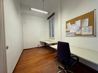 Oficina en alquiler en La Dreta de l'Eixample en Barcelona