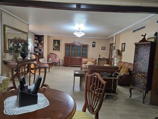 Piso en alquiler en Paseo Constitución - Las Damas en Zaragoza