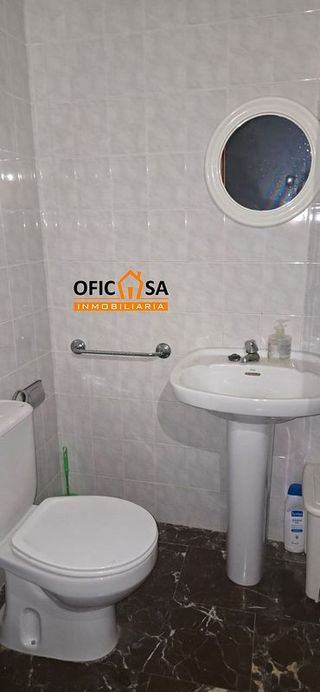 Local comercial en alquiler en Bailén