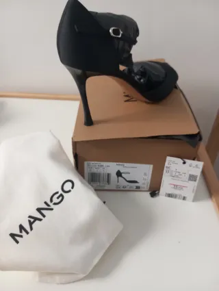 Sandalias de tacón negras