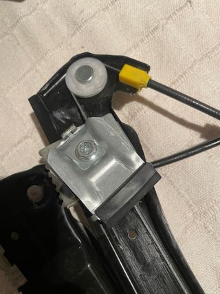 Elevalunas delantero izquierdo Golf 5 vw