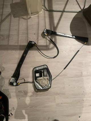 Elevalunas delantero izquierdo Golf 5 vw