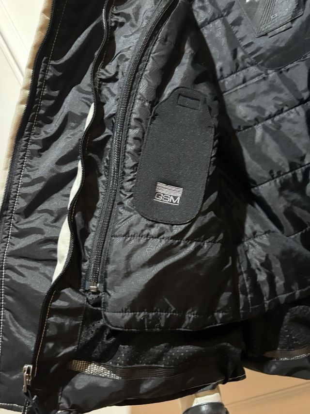 Conjunto Moto Mujer Revit Cazadora y Pantalón