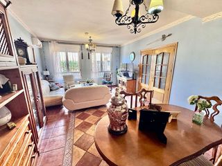 Casa adosada en venta en Valdepeñas