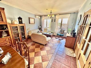 Casa adosada en venta en Valdepeñas