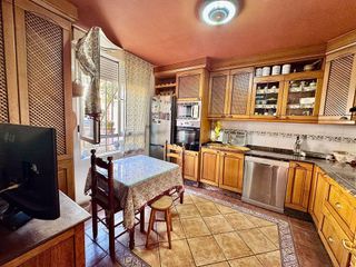 Casa adosada en venta en Valdepeñas
