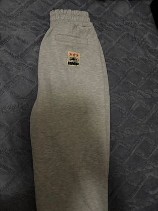 Sudadera Corteiz Gris Logo Bordado