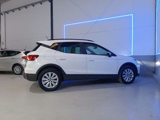 SEAT Arona 2023
