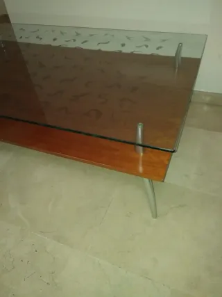 Mesa de centro cristal y madera