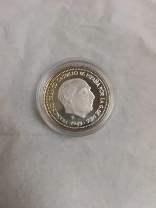 Reproducción Plata 999 Franco 5 Pesetas 1949