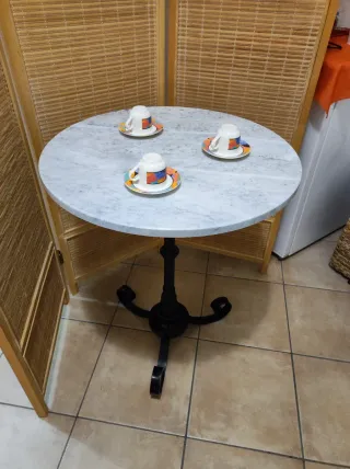 Tavolino da bistrot in marmo e metallo diametro 60