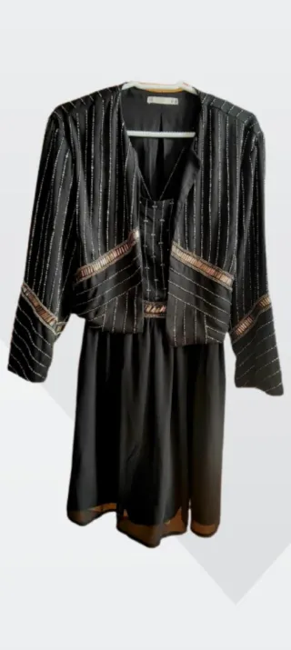 Conjunto fiesta negro y dorado